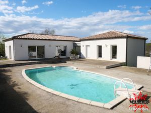 Villa 7 pièces 210 m²