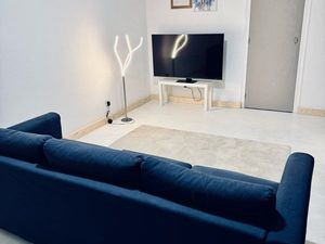 T2 – 47 m² – Balcon + Cave – 8ᵉ étage – Caserne de Bonne – Grenoble