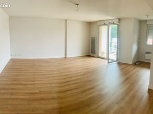 Appartement T3 Rue larevellière