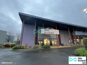 Local commercial 790 m²