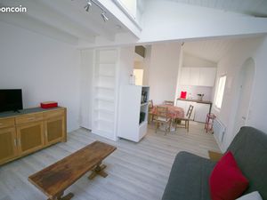 Location d'un studio (bail étudiant de 02/2026 à fin 06/2026) avec parking