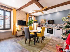 Maison lumineuse rénovée avec grande cave garage – Proche Forcalquier