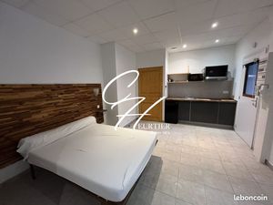 Studio 1 pièce 26 m²