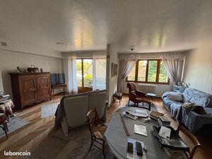 Appartement 4 pièces avec balcon  garage et cave