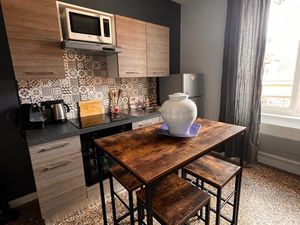 Joli T2 tout rénové et meublé  quartier Championnet