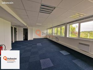 Bureaux 159 m²
