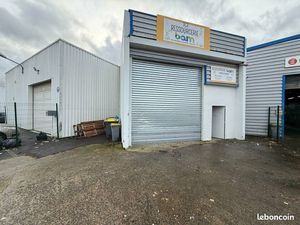 Local 355 m² DOMONT