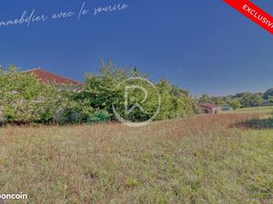 Terrain 833 m² Beaumont De Lomagne