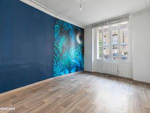 Local 48 m² Saint-Germain-en-Laye