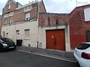 Parking/box 52 m² SAINT QUENTIN