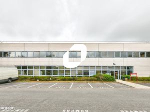 Local d'activité 394 m²