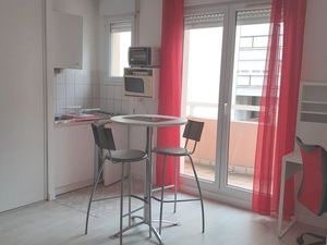 Studio blaise pascal droit la rotonde droit lettres eco balcon