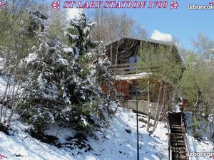 CHALET Saint-Lary-Soulan superbe vue sur les montagnes entouré de forêts sans aucun vis à 