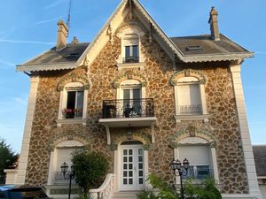 Studio centre Villiers