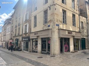 Immeuble de rapport - proche marché Notre Dame