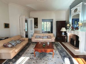 Face au parc Bordelais  maison 230 m² avec jardin  garage triple  cave et atelier