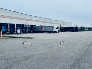 Local logistique 17 654 m²