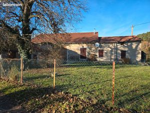 A vendre maison de campagne proche de Gannat