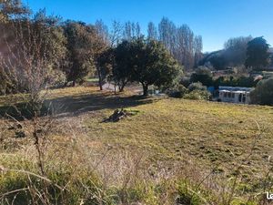 Terrain 1 322 m² Barjols