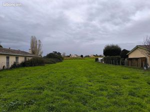 Terrain 1 610 m² Saint Germain Du Puch