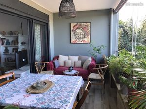 Loue JOLI F2 à l'Etang ST PAUL