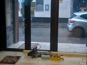 Local commercial + Appartement F3 - Centre Wattrelos - Idéal resto