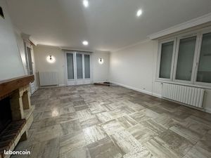 Maison 5 chambres + sous-sol + jardin Chatellerault