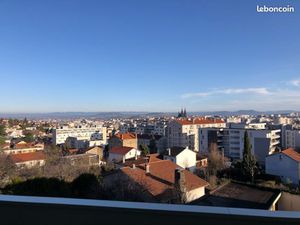 Appartement 4 pièces lumineux  traversant avec vue imprenable sur la cathédrale  Montjuzet