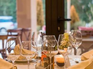 Restaurant Mur et Fond