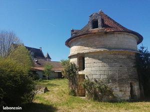 Maison 12 pièces 310 m²