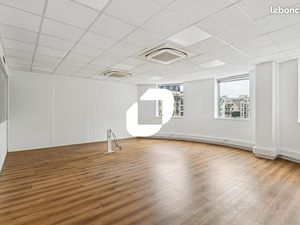 Bureaux 267 m²