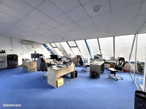Bureaux 190 m²