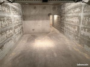 Garage et cave attenante à louer Avenue de Genève