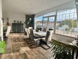 Maison 7 pièces 270 m²