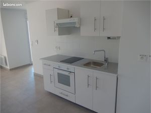 T1 bis de 30 5m2 Expo Sud + 2 terrasses + Garage individuel privatif en sous-sol dans rési