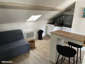Meublé de 20m2 proche place Ney