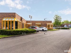 Local d'activité 1 162 m²