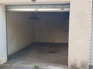 Parking/box 1 pièce 15 m²