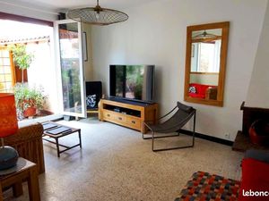 Rare Perpignan centre-ville  charmante maison de ville 90 m² T3 meublée avec grande terras