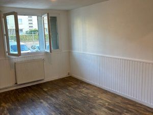 T3 rez de chaussé surélevé