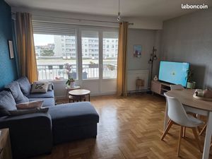 À louer appartement■chauffage collectif■500/mois +charges 250■libre début Février