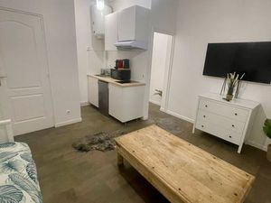Studio meublé et équipé  20m2  3 min RER B