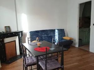 A VENDRE F3 à Vitry sur seine  à 5 min à pied de la gare principale (RER C). Bus 180  217 