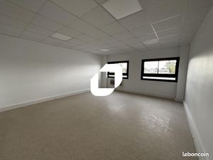 Bureaux 111 m²