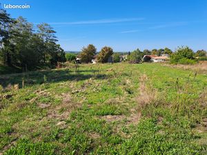 Terrain agricole   jardin  animaux  potager aire de jeu
