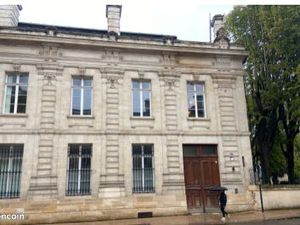 A Louer T4 Triplex Bordeaux