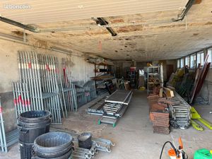 A louer box de stockage/dépôt