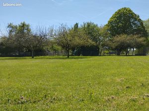 Terrain 1433 m² Changé