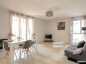 T2 Spacieux 57m² & Balcon - Cœur Monplaisir/Frères Lumière LYON 8 | Lumineux  Cuisine Équi