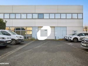 Local d'activité 525 m²